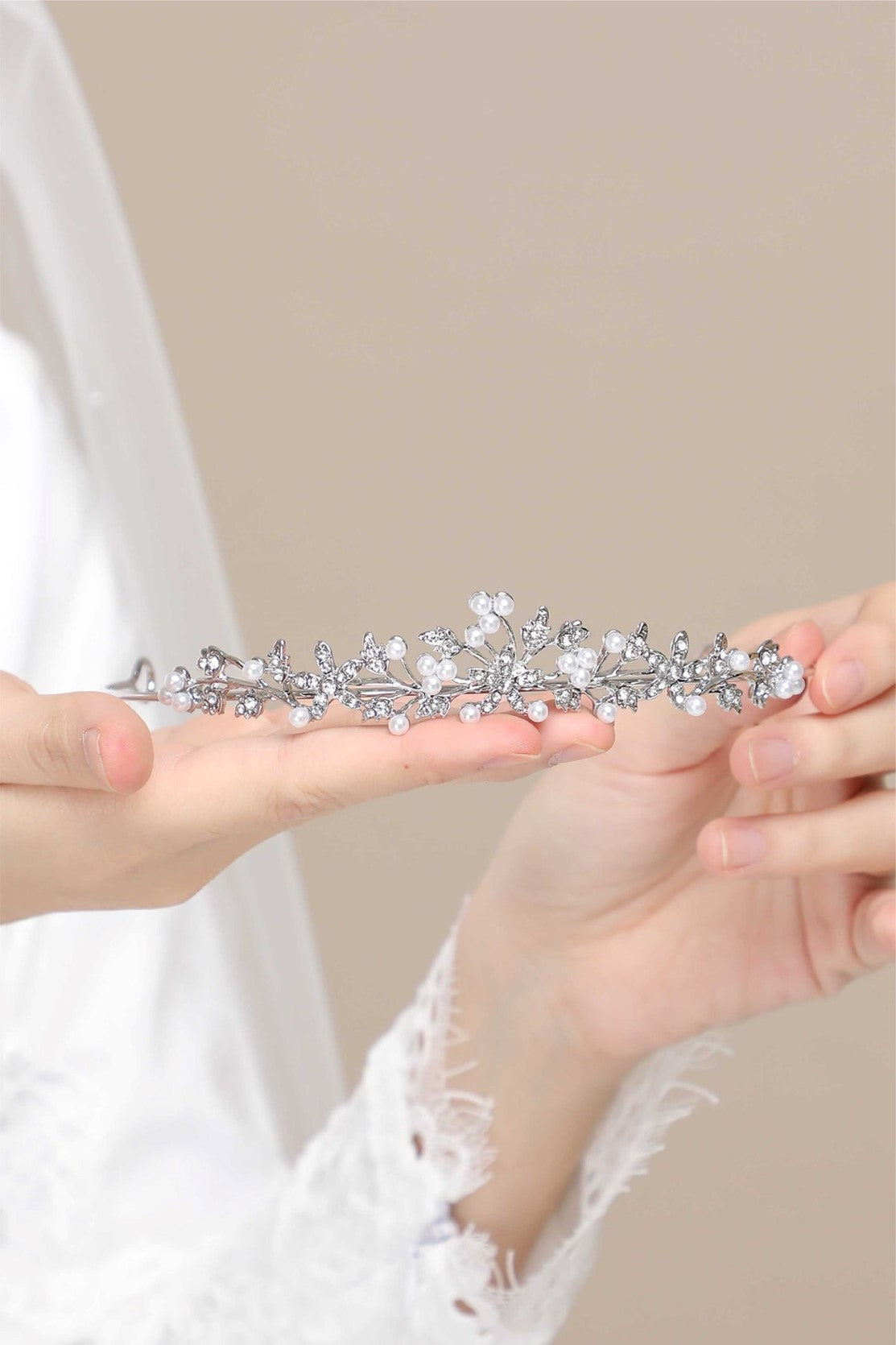 Bride Crown: Sentuhan Diraja untuk Ratu Sehari