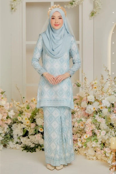 Baju Songket Moden: Gabungan Tradisi dan Gaya Elegan