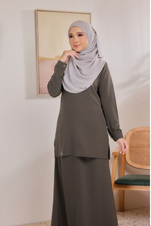 Sarra Ironless Casual Blouse Set With Skirt