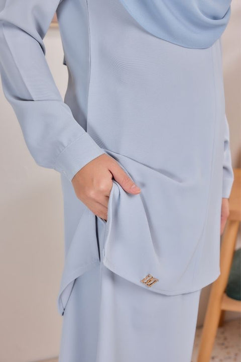 Sarra Ironless Casual Blouse Set With Skirt