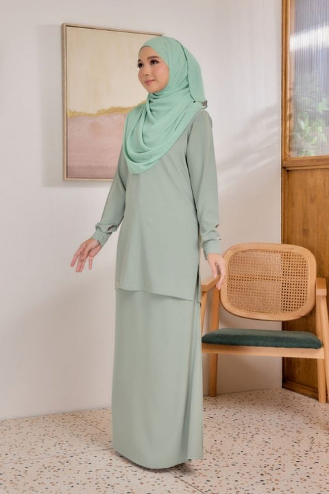Sarra Ironless Casual Blouse Set With Skirt