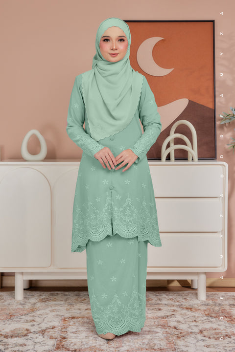 Atia Embroidered Sulam Chiffon Kebaya Riau Kurung Moden