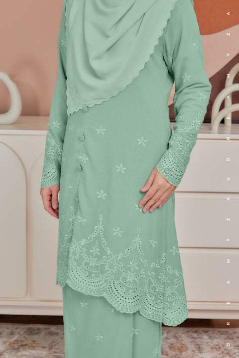 Atia Embroidered Sulam Chiffon Kebaya Riau Kurung Moden