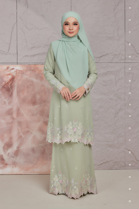 Aurelia Embroidered Chiffon Modern Kurung
