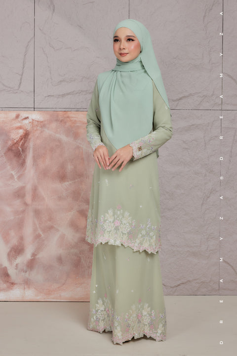 Aurelia Embroidered Chiffon Modern Kurung