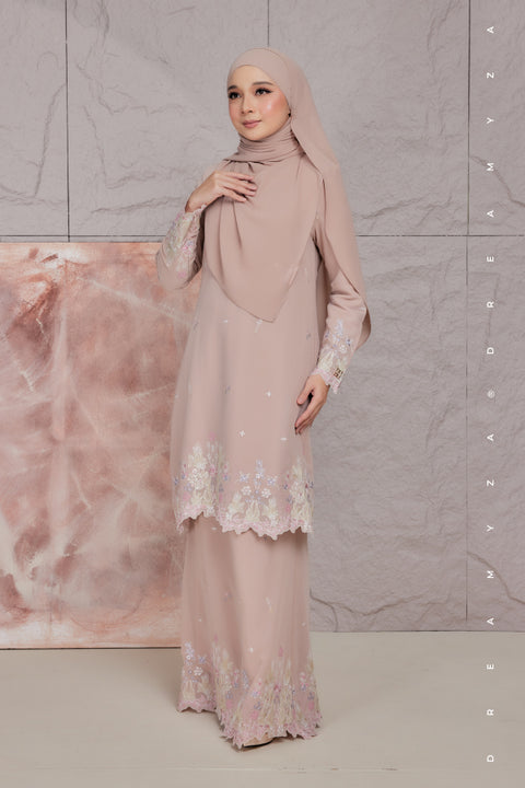 Aurelia Embroidered Chiffon Modern Kurung