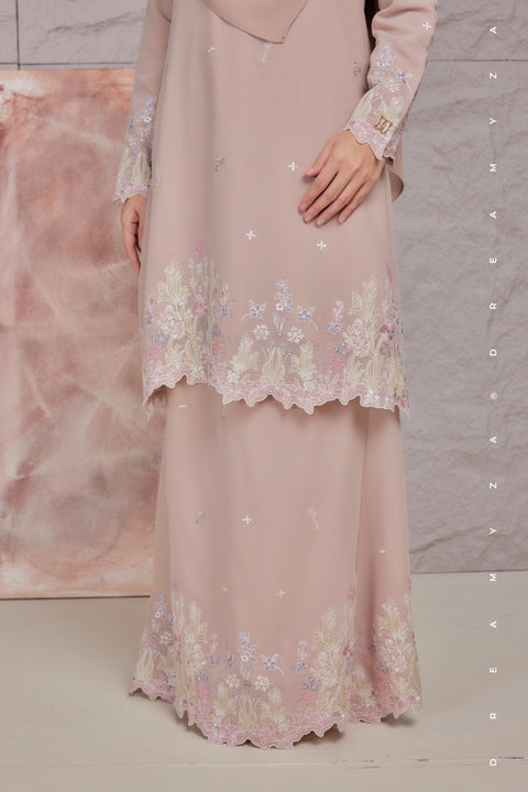Aurelia Embroidered Chiffon Modern Kurung