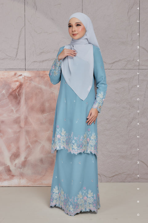 Aurelia Embroidered Chiffon Modern Kurung