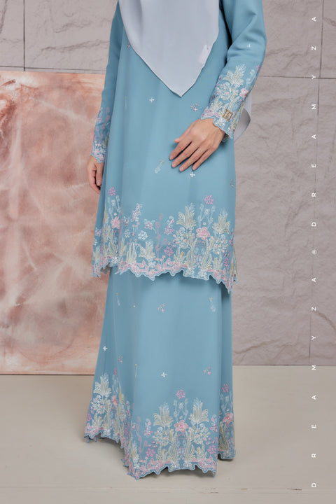 Aurelia Embroidered Chiffon Modern Kurung