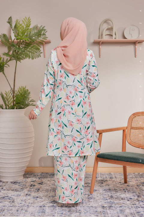 Alya Printed Riau Pahang Modern Kurung (Ironless).