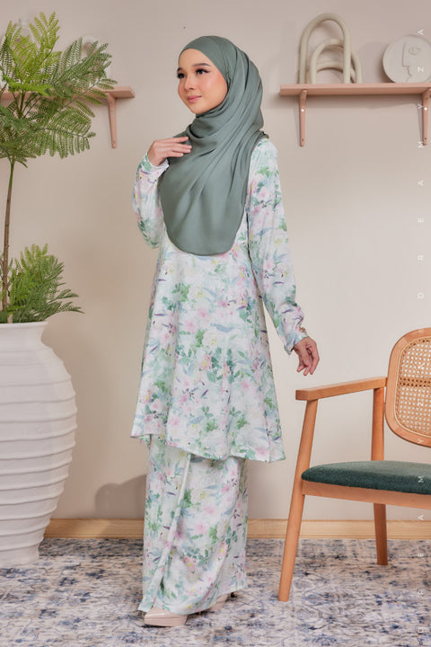 Alya Printed Riau Pahang Modern Kurung (Ironless)