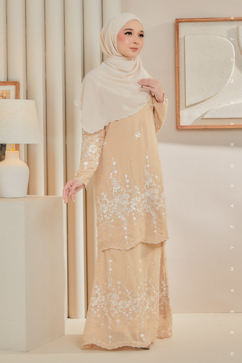 Karina Embroidered Sulam Chiffon Baju Kurung Moden.