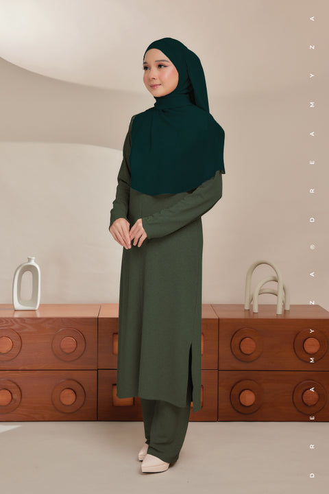 Ella Ironless PolyCotton Knitted Pant Suit