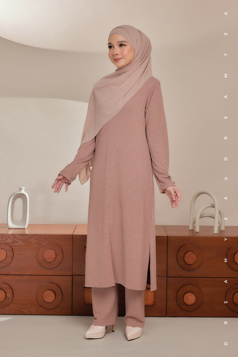 Ella Ironless PolyCotton Knitted Pant Suit