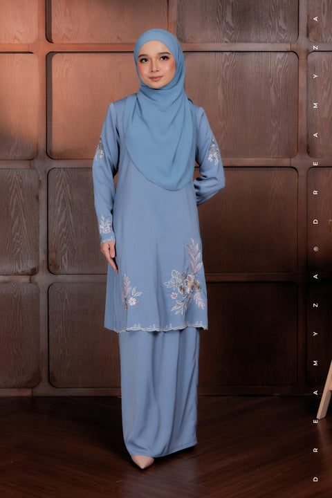 Elysian Bloom Embroidered Diamond Beads Riau Modern Kurung (PREORDER)