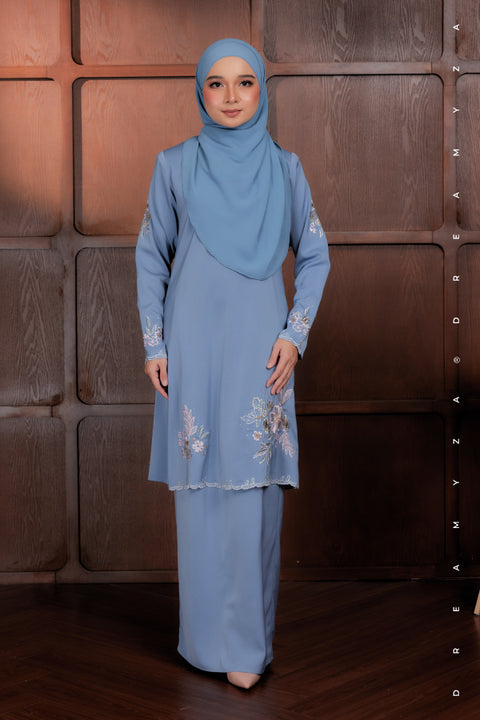 Elysian Bloom Embroidered Diamond Beads Riau Modern Kurung (PREORDER)
