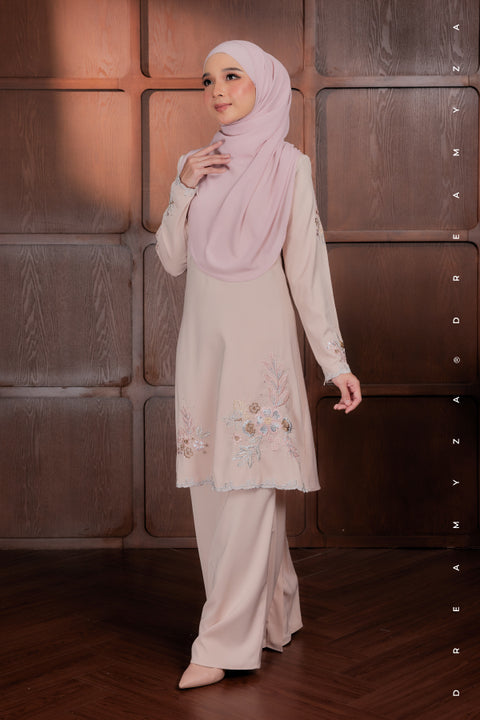 Elysian Bloom Embroidered Diamond Beads Riau Modern Kurung (PREORDER)