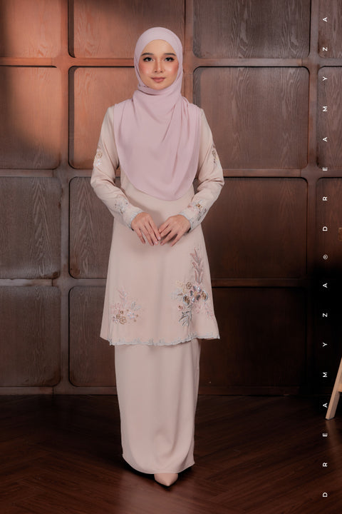 Elysian Bloom Embroidered Diamond Beads Riau Modern Kurung (PREORDER)
