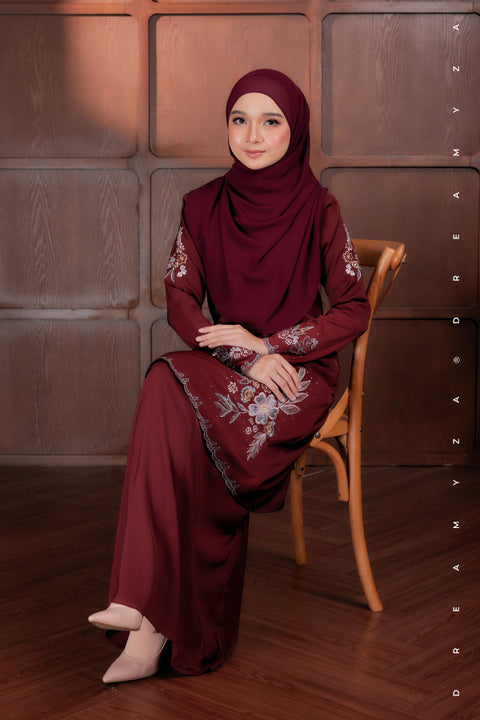 Elysian Bloom Embroidered Diamond Beads Riau Modern Kurung (PREORDER)