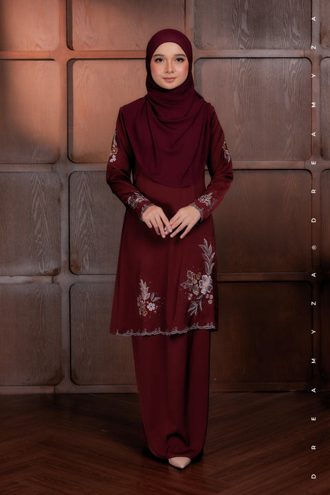 Elysian Bloom Embroidered Diamond Beads Riau Modern Kurung (PREORDER)