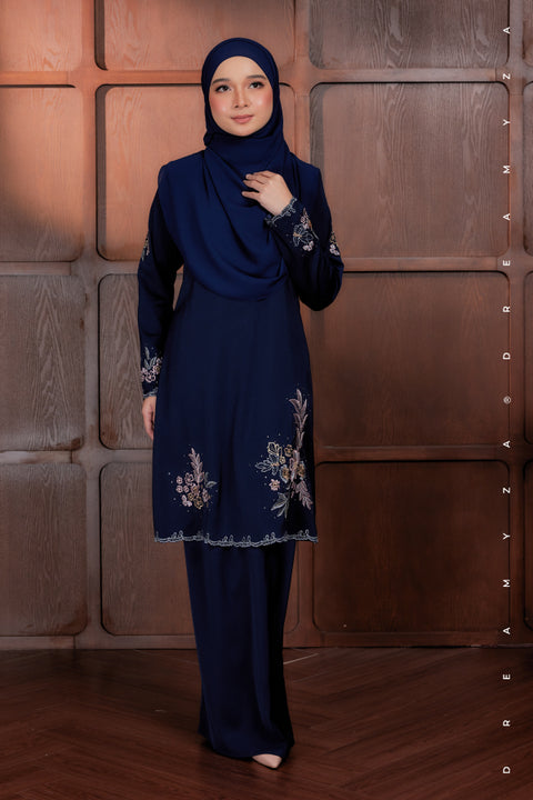 Elysian Bloom Embroidered Diamond Beads Riau Modern Kurung (PREORDER)