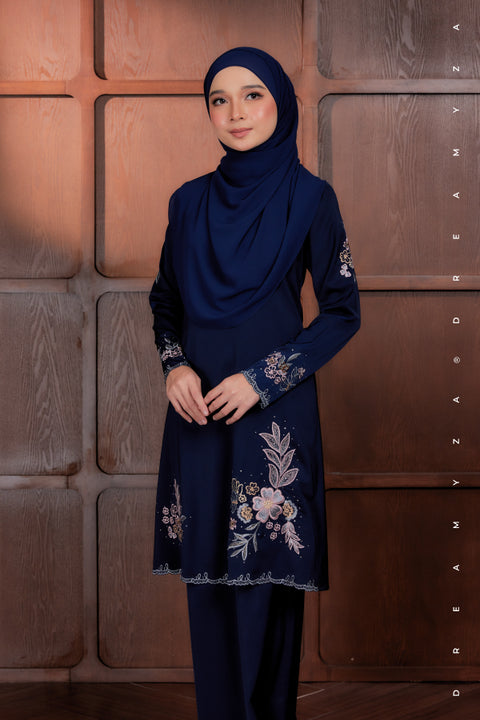 Elysian Bloom Embroidered Diamond Beads Riau Modern Kurung (PREORDER)