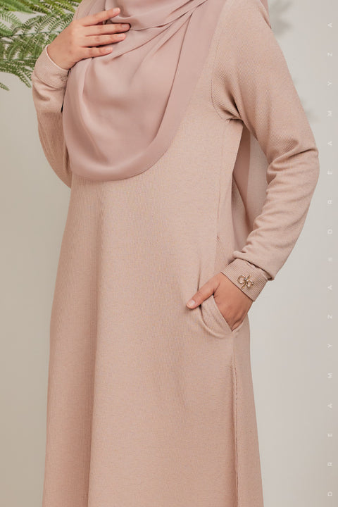 Erra Ironless PolyCotton Knitted Jubah Dress.