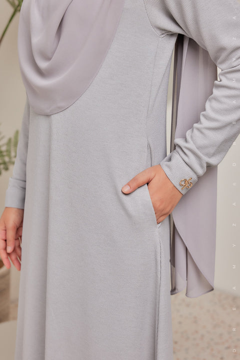 Erra Ironless PolyCotton Knitted Jubah Dress.