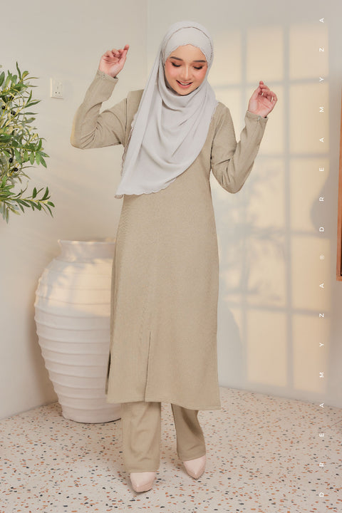 Ella Ironless PolyCotton Knitted Pant Suit