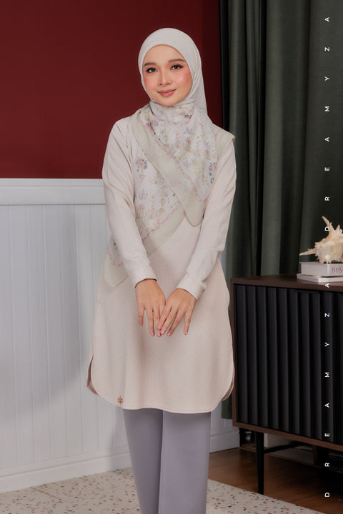 Lana Ironless PolyCotton Knitted Long Top Blouse