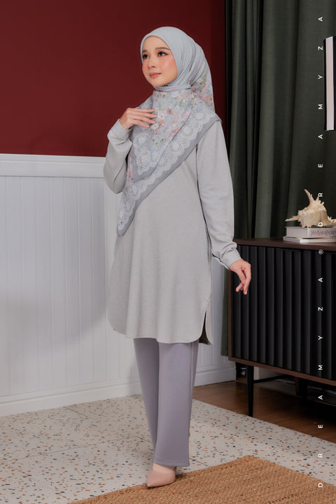 Lana Ironless PolyCotton Knitted Long Top Blouse