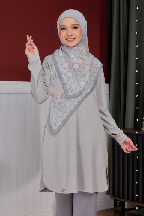 Lana Ironless PolyCotton Knitted Long Top Blouse