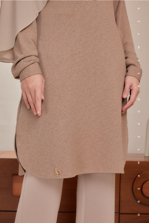 Lana Ironless PolyCotton Knitted Long Top Blouse