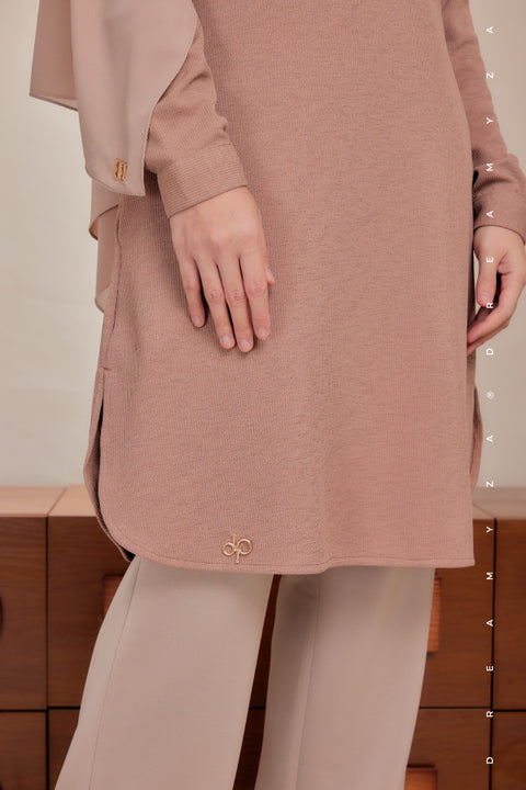Lana Ironless PolyCotton Knitted Long Top Blouse
