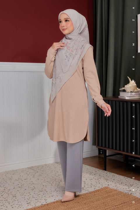 Lana Ironless PolyCotton Knitted Long Top Blouse