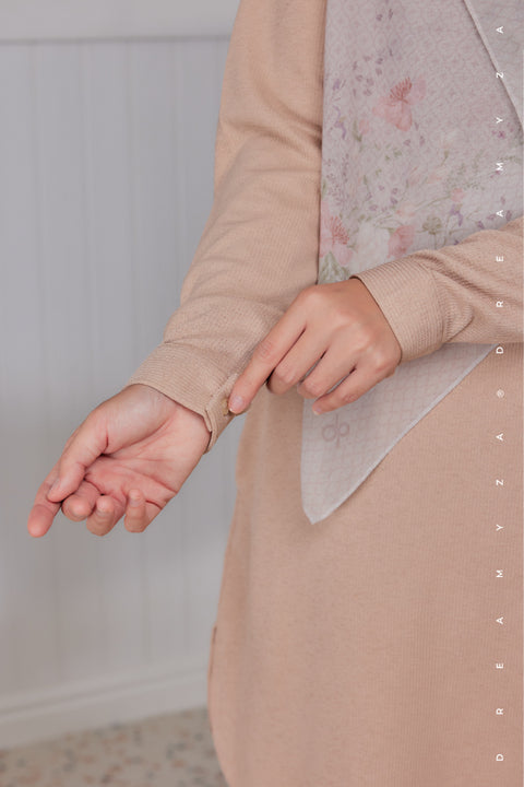 Lana Ironless PolyCotton Knitted Long Top Blouse