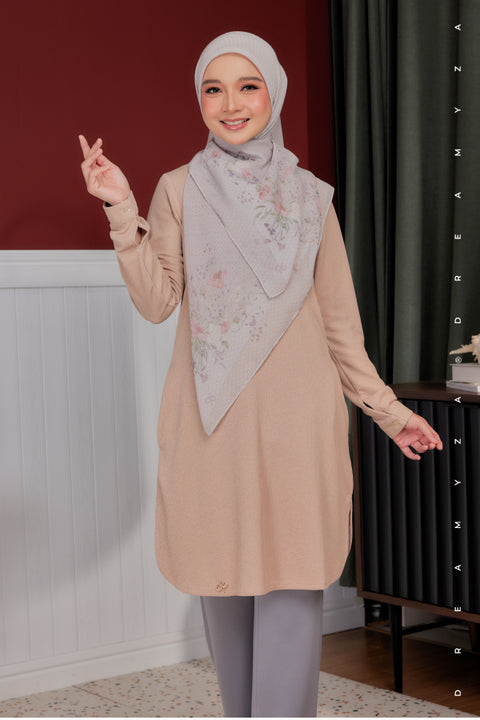 Lana Ironless PolyCotton Knitted Long Top Blouse