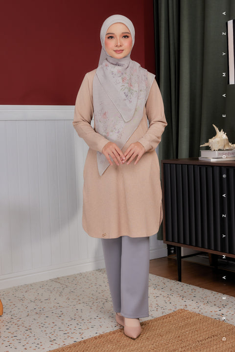 Lana Ironless PolyCotton Knitted Long Top Blouse