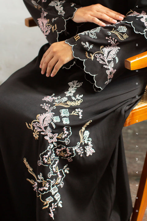 Kencana Embroidered Jubah Abaya with Shawl