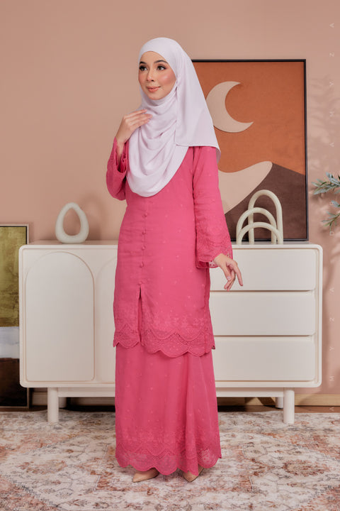 Widuri Embroidered Sulam Chiffon Baju Kurung Moden