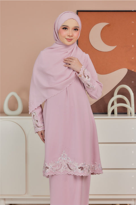 Ara Embroidered Riau Modern Kurung