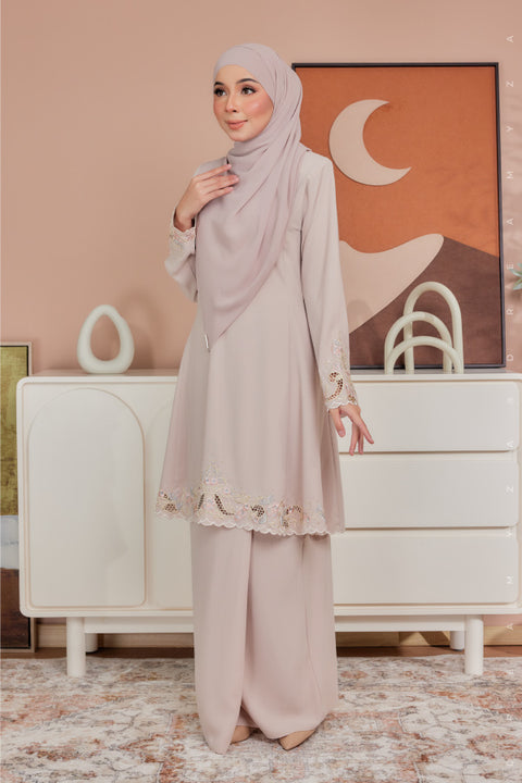 Ara Embroidered Riau Modern Kurung