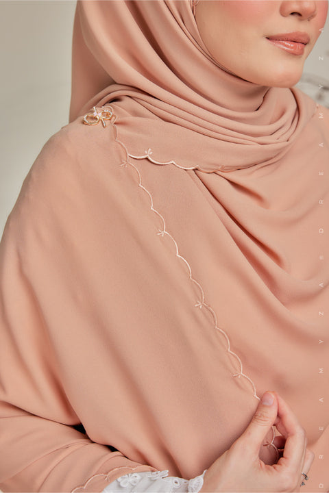 Rara Luxe Selendang Sulam Veil Shawl