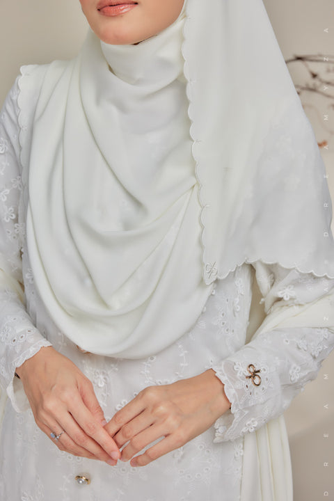 Rara Luxe Selendang Sulam Veil Shawl