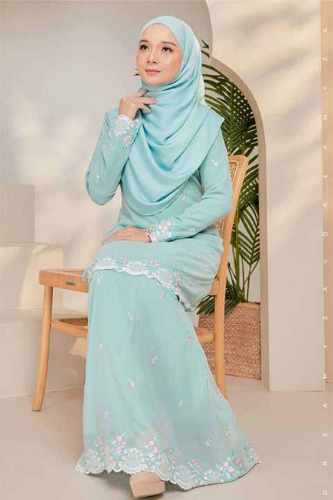 Juwita Embroidered Sulam Chiffon Baju Kurung Moden