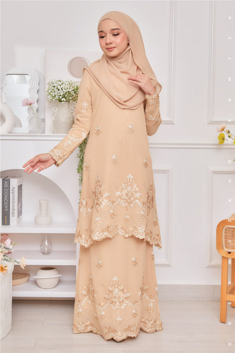 Raisya Flowers Embroidered Sulam Chiffon Baju Kurung Moden.