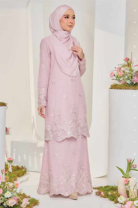 Jesnita Embroidered Sulam Chiffon Baju Kurung Moden