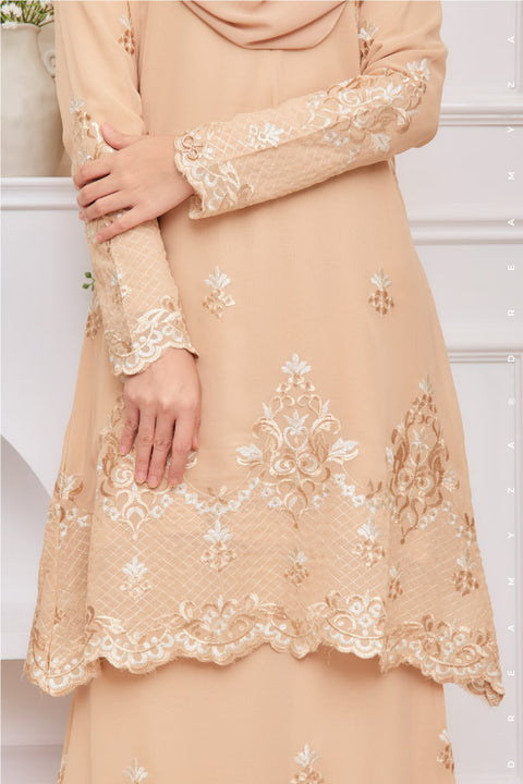 Raisya Flowers Embroidered Sulam Chiffon Baju Kurung Moden.