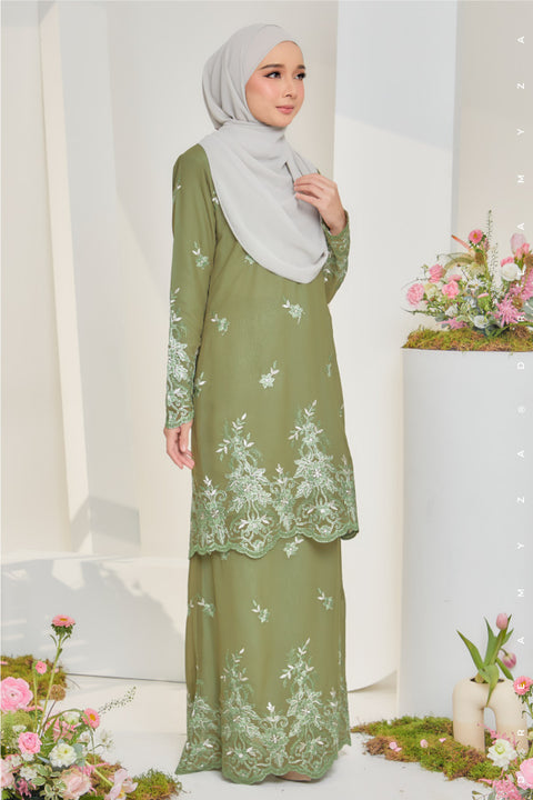 Jesnita Embroidered Sulam Chiffon Baju Kurung Moden