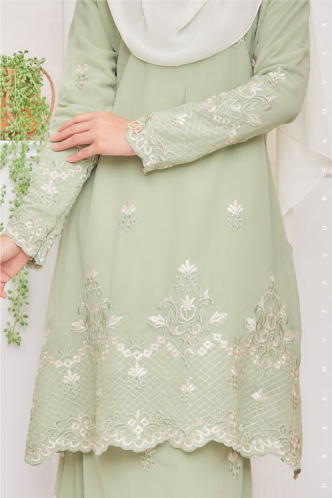 Raisya Flowers Embroidered Sulam Chiffon Baju Kurung Moden